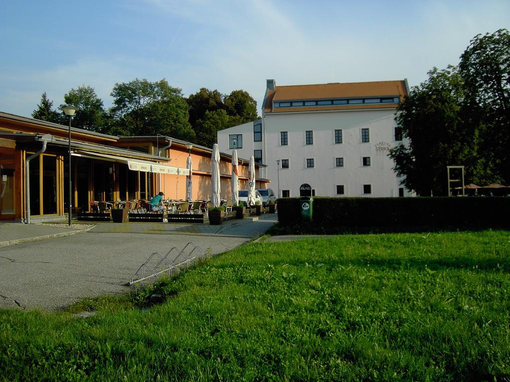 Hotel Zamecka Sypka Blansko Exterior photo