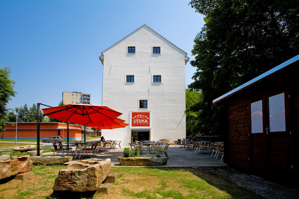 Hotel Zamecka Sypka Blansko Exterior photo